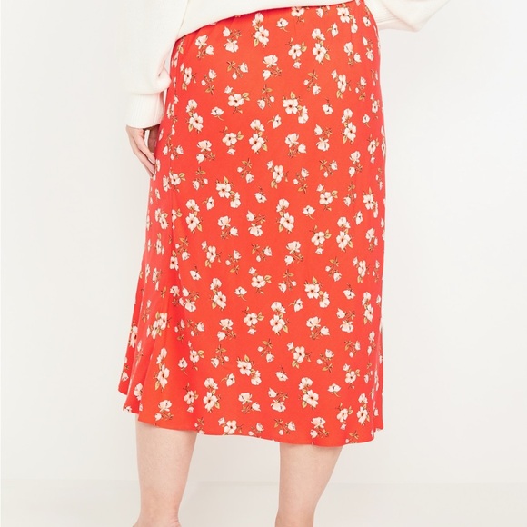 Old Navy red floral Crepe A-Line Midi Skirt - Picture 8 of 13